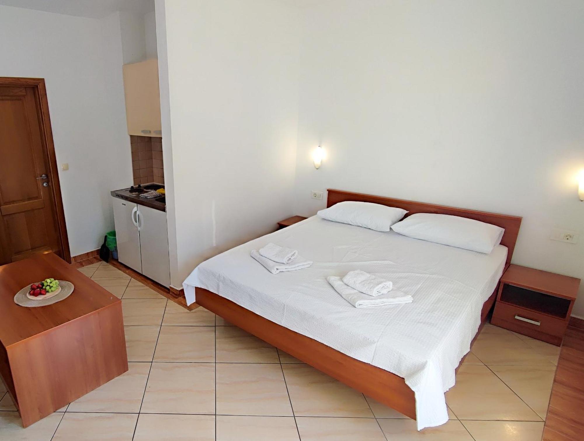 Villa Penava, Private Beach, Pool And 7Min To Trogir Room photo